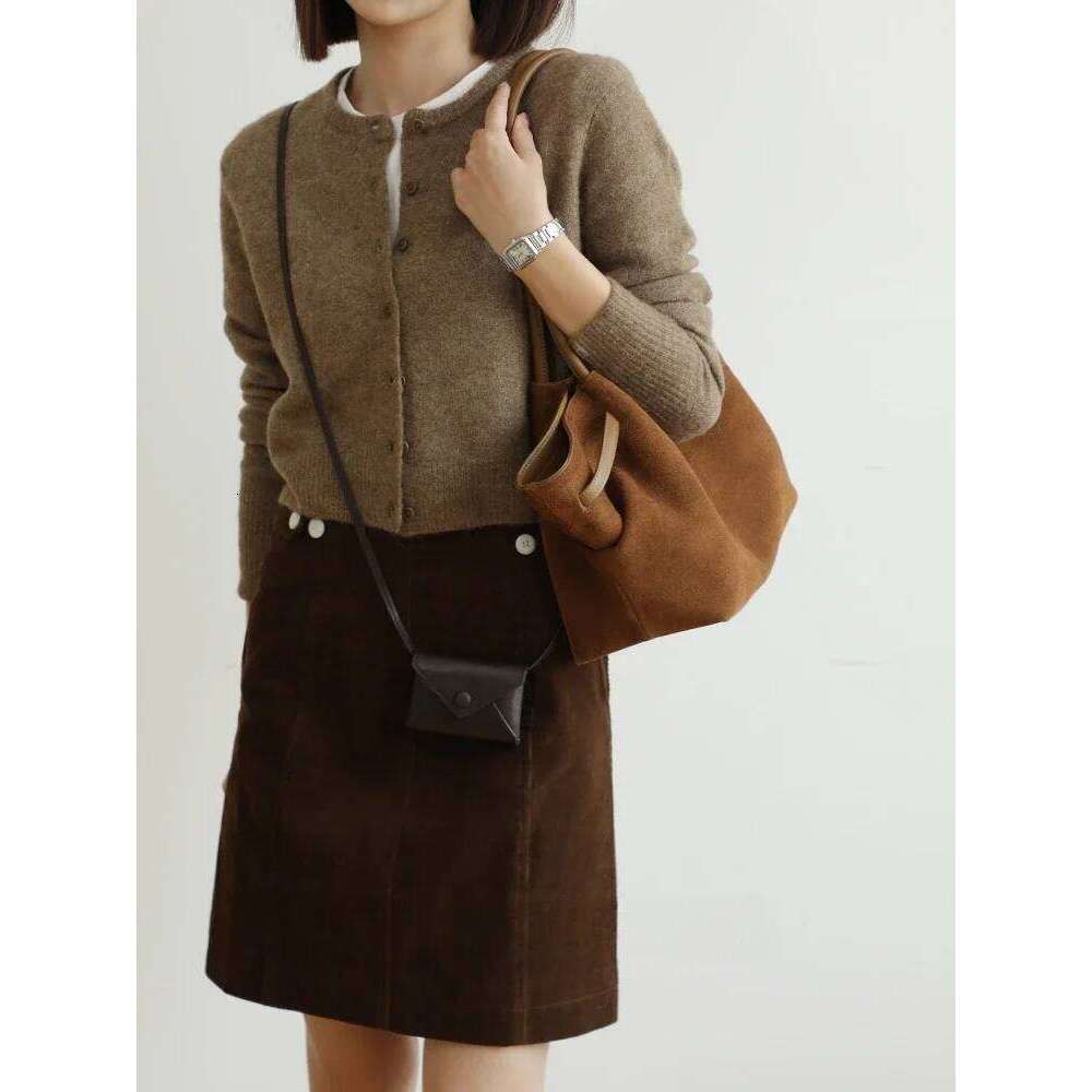 2025 Youth Fashion Large Capacity Trapeze Tote Coffee Camel Color Matte Suede Leather Women Handbag Frosted Skin Shoulder Bag