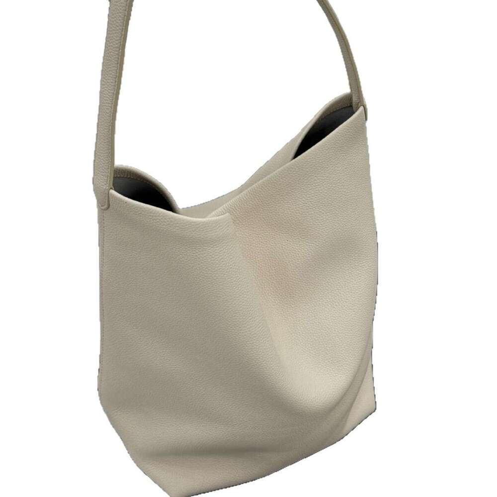 Genuine Leather Single Shoulder Ins Style Urban Simple Large Capacity Crossbody for Women Bucket Bag 2025 Autumn New Model