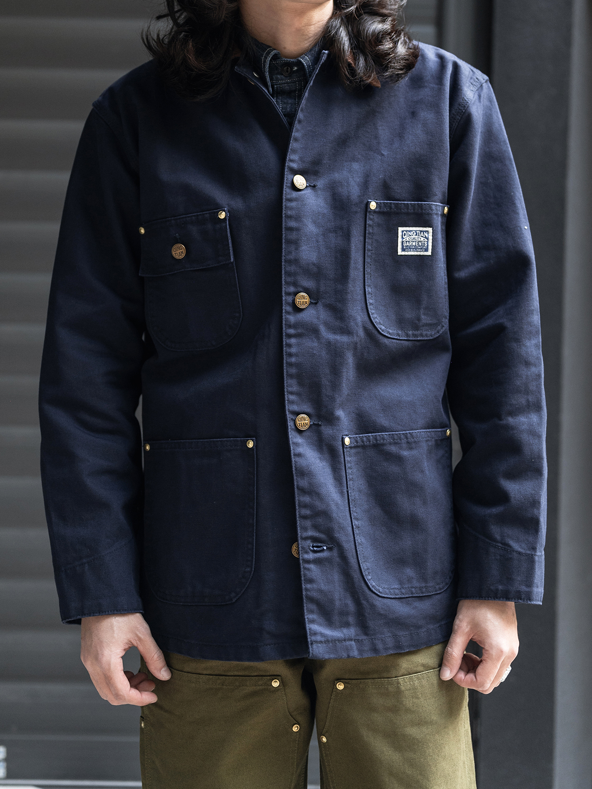 Two-Tone Color Four Bag Jacket for Versatile Style