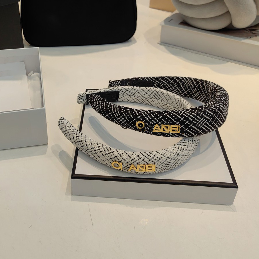 Bandeau de bande de marque de marque de créateur de femmes avec des accessoires de cheveux de coiffure de tampon