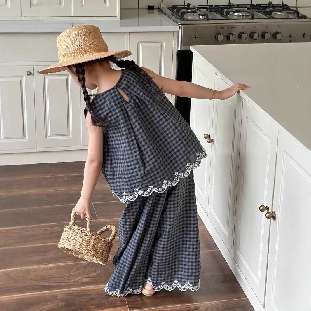 Girls Summer Outfit New Kids Temperament Plaid Lace Vest+Wide Leg Pants Two-piece Set Trendy Childrens Clothing Sets Z250811