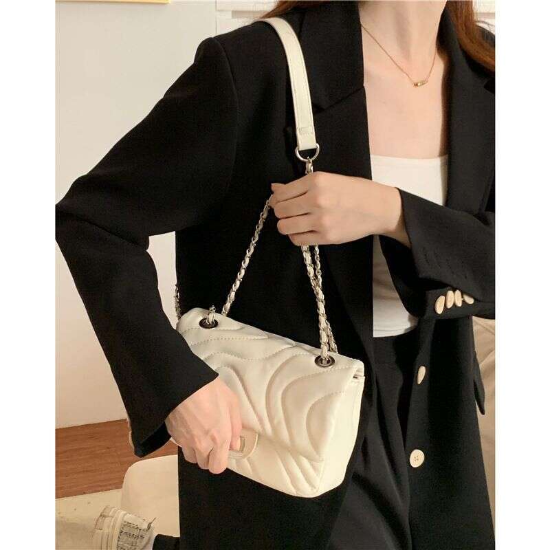 Square Chain with Embroidered Thread, Small Fragrant Wind Underarm Trendy Texture Bag, Summer Single Shoulder Crossbody