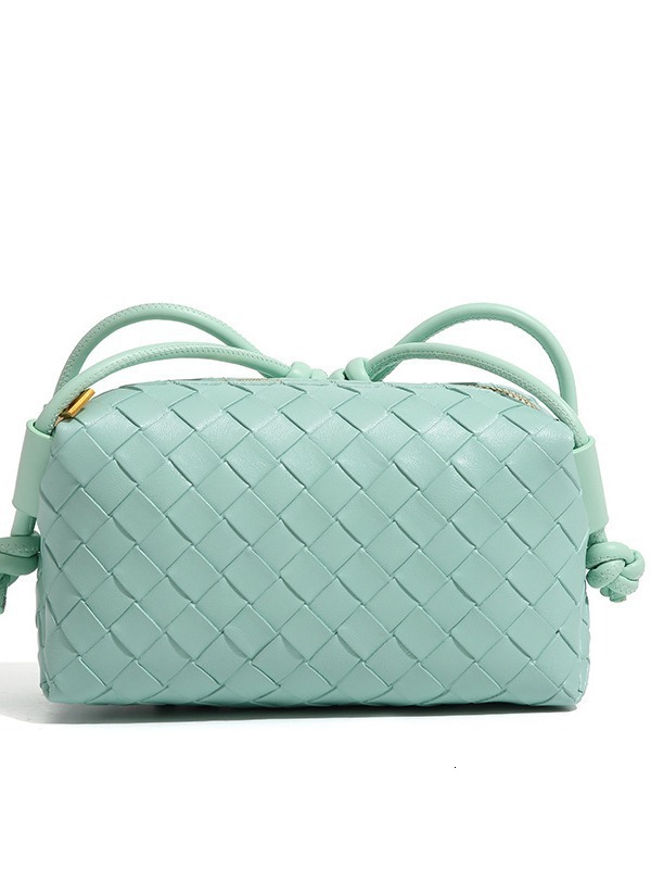 Woven Retro Fashion Single Luxury Bag Free Shipping Designer Single Shoulder Women's Small Handbag Small Square Women's Crossbody Bag Wholes