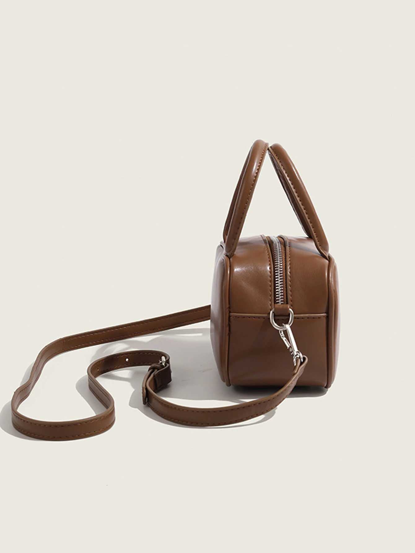 2024 Ladies Pillow Bag Advanced FAshion Tote Bag Bowling Boston Bag Crossbody Bag Small Square Bag Z250811