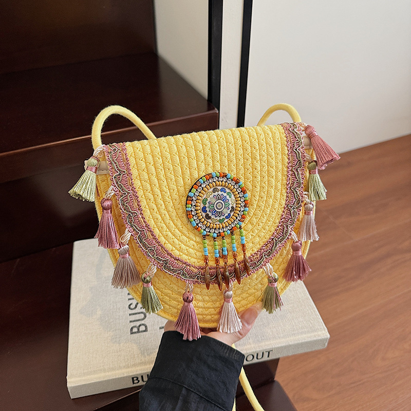 Trendy Straw 2025 Summer New Woven Crossbody with Tassels Unique Design Single Shoulder Bag for Women ddmymoon