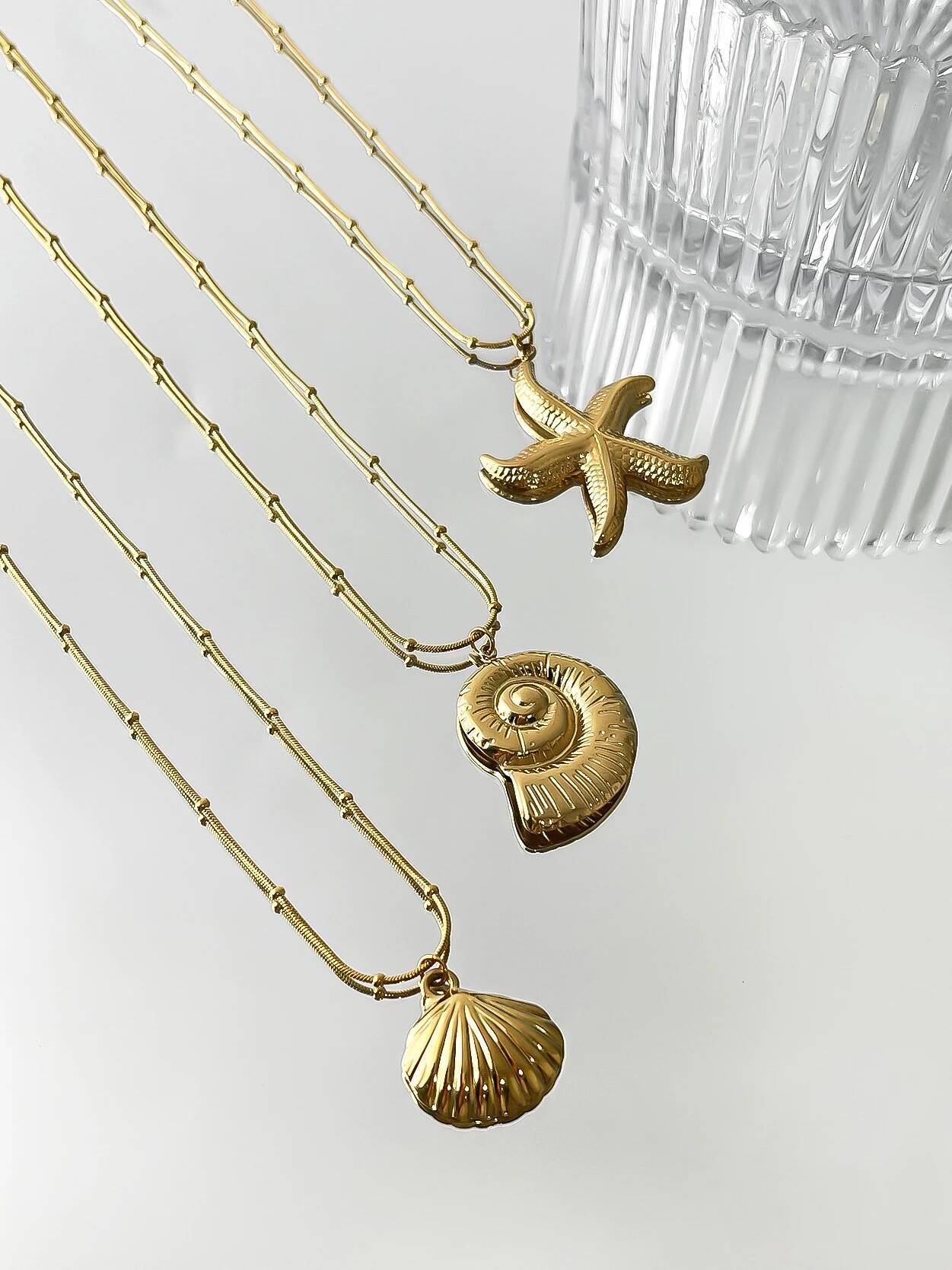 Peri'sbox Minimalist Starfish Stripe Conch Scallop Shaped Pendant Necklace for Women Waterproof Trend Jewelry Summer Beach Party Jewelry for Wome