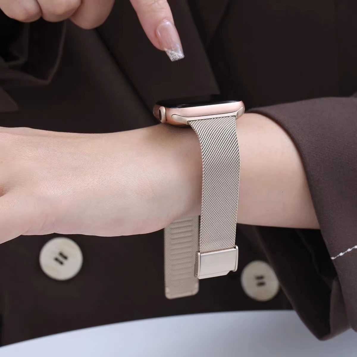 Milanese Strap for Apple Watch 44mm 40mm 45mm 41mm 46mm 42mm 38 49mm Metal Bracelet iWatch Series 10 Ultra 9 8 7 6 5 4 3 SE Band W250811