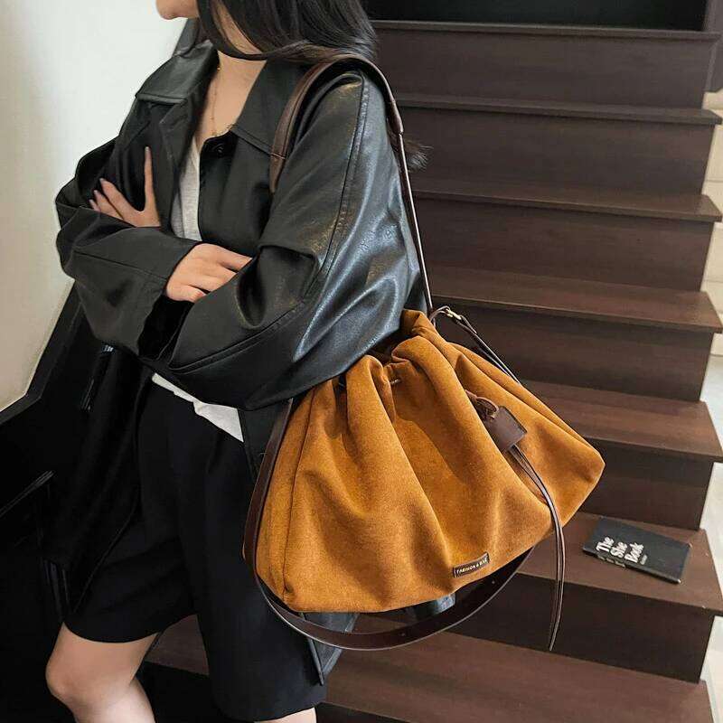 LEFTSIDE Retro Frosted Veet Leather Large Bucket Bags for Women 2025 Winter Female Shoulder Females Crossbody Bag Handbags