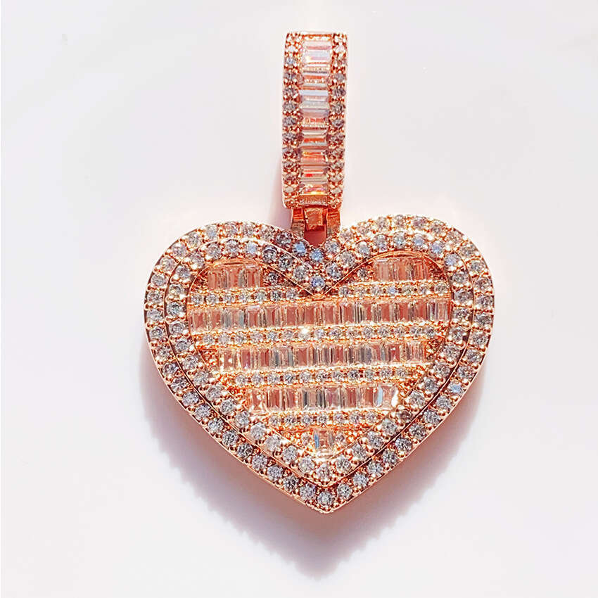 Iced Out VVS Inlaid D Color Moissanite Personalized Hip-Hop Accessories Versatile Necklace Pendant