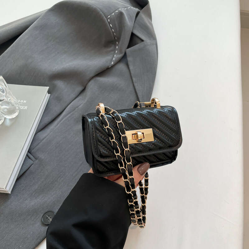 Quilted Chain for Designer Women Spring Summer 2025 New Fashion High-Value Ins Crossbody Mini Small Square Bag