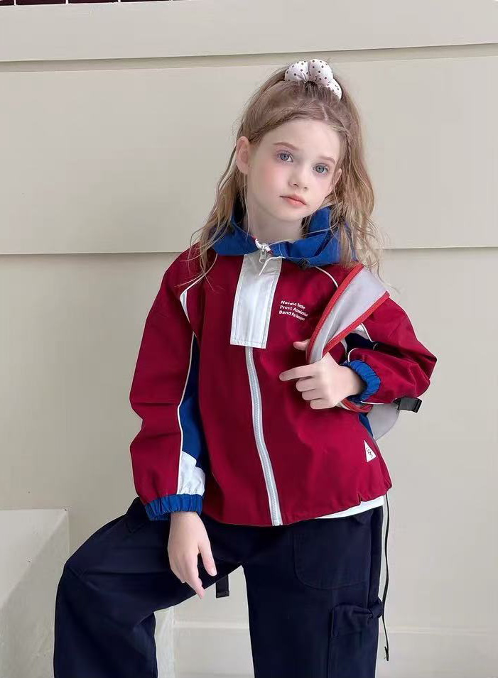 Girls' jacket color blocked jacket hooded jacket outdoor sports style jacket with short silhouette as the core design highlight