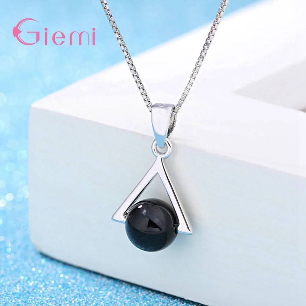 Sterling Sier Pendant Necklace Decoration Classic Style Triangle Shape Best Gift For Women Party Wholesale