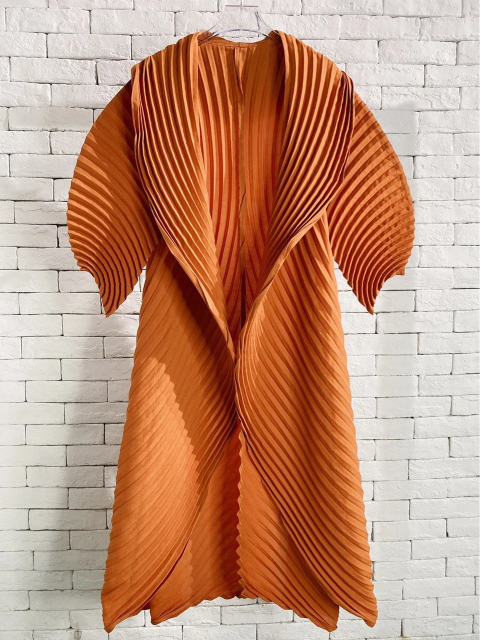 Miyake Pleated Windbreaker Autumn Winter Batwing Sleeves With Belt Loose Trench Coats Free Size ner Women Clothing 250809