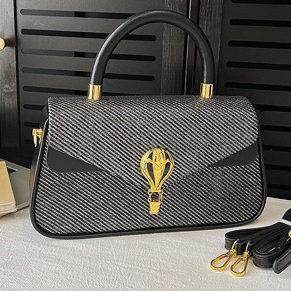 Free Shipping 2025 New Women's Designer Lychee Pattern Lock Simple Casual Slanted Shoulder Handbag Women's Small Square Bag Wallet Dinner Ba