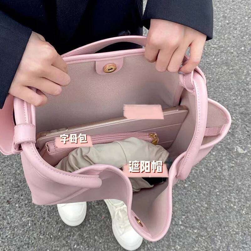 Fashion Design PU Shoulder 2025 New Women Handbag High Quality Classic Solid Female Underarm Bag Travel Tote Bags
