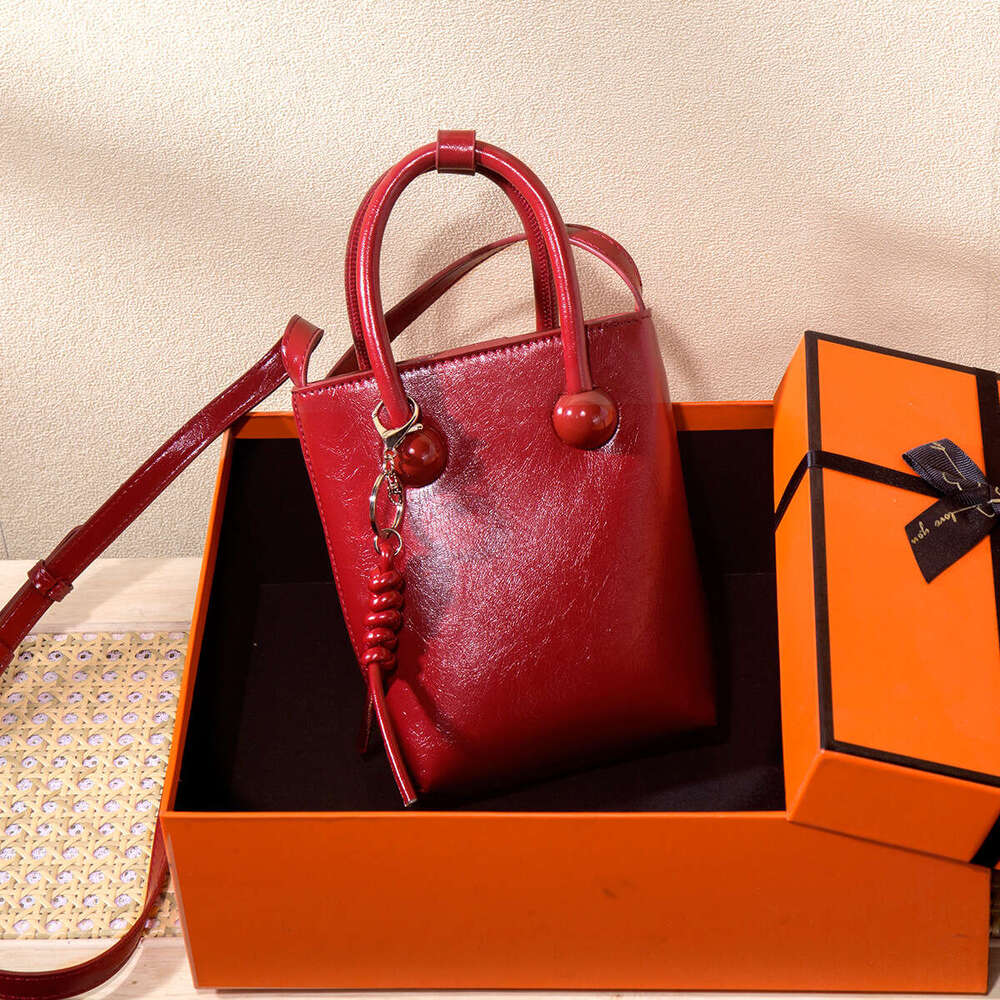 for Girlfriend Phone Qixi Festival Gift Women's Bag 2024 New Handbag Daily Commute