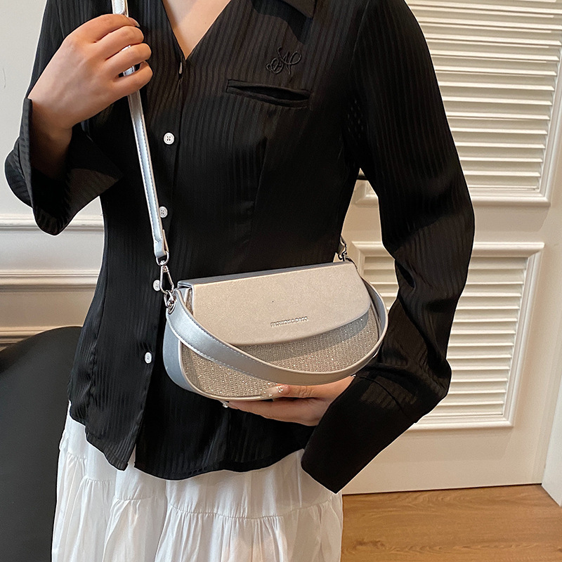 High-Quality Textured Underarm Niche Design Patchwork Rhinestone Handbag Versatile Stylish Single Shoulder Crossbody Bag for Women ddmymoon