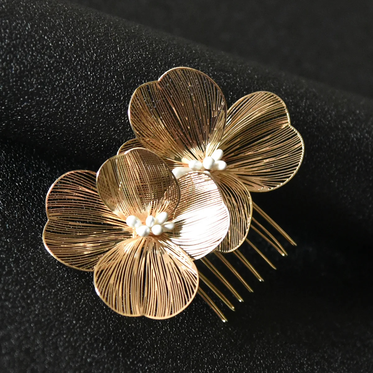 Bride Wedding Hair Combs GoldSilver Color Alloy Flower Hairpin Clips for Women Birthday Party Headpiece Bridesmaid Jewelry 250804