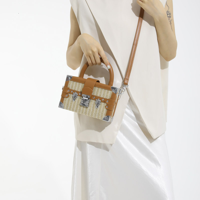 Fashion Box for Women 2025 New Stylish Versatile Patchwork Shoulder Textured Trendy Personality Crossbody Bag ddmymoon