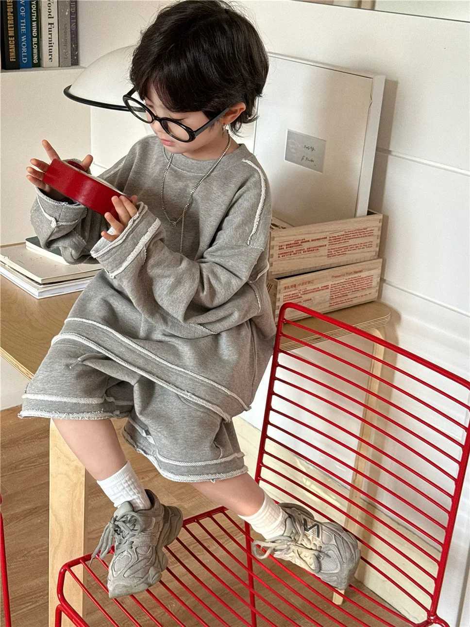 2025 Spring Summer Collection Fashion Korean Simple Style Childrens Splicing Edge Hoodie Shorts Set 2 Pieces Z250811