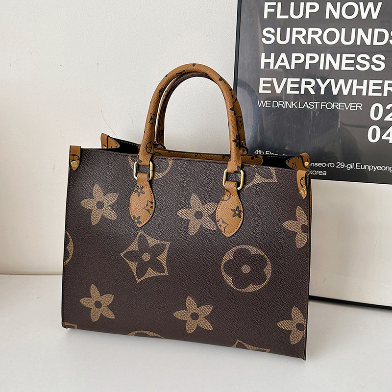 Designer Tote Bag 2025 New style fashionable retro printed simple large-capacity handbag women, trendy commuting bag for ladies Free Shipping