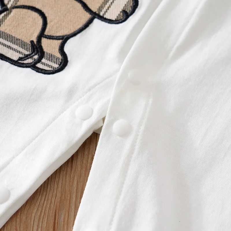 Newborn Clothes Gentleman Bear Embroidered Cotton Comfortable 0-18 Boys And Girls Spring And Autumn Long Sleeved Baby Jumpsuit Z250811