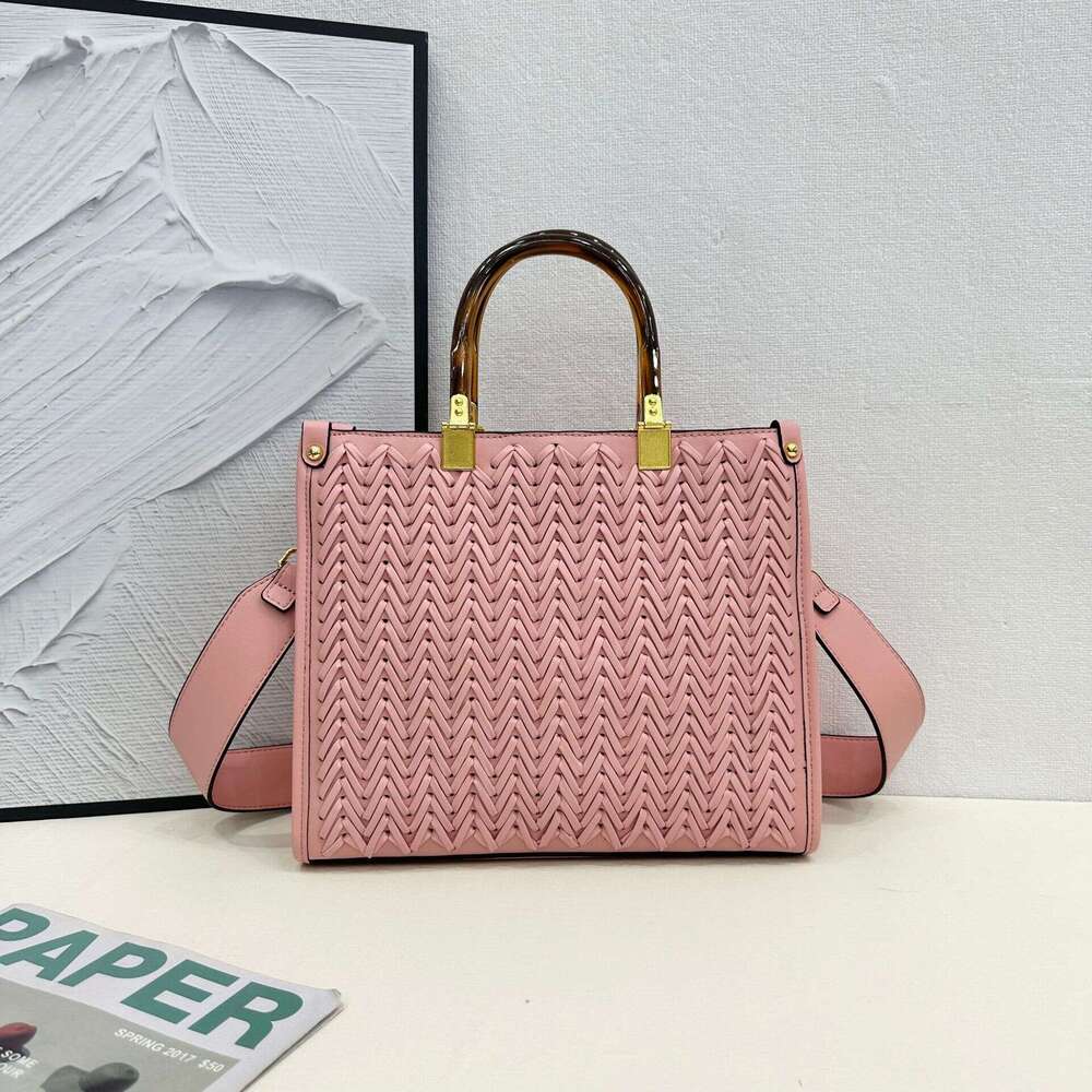 Woven Bamboo Handbag 2024 New French Light Luxury High-Quality Celebrity Same Style Large Capacity Shoulder Bag