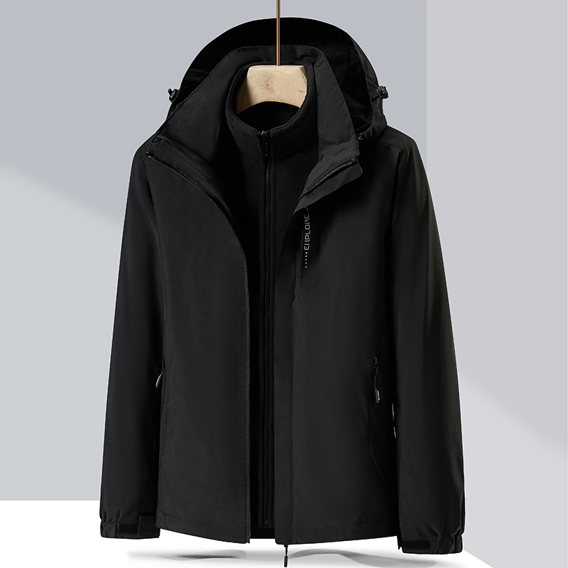 Stylish Protective Lightweight Jackets for Gentlemen: Stay Dry During Rainy Autumns