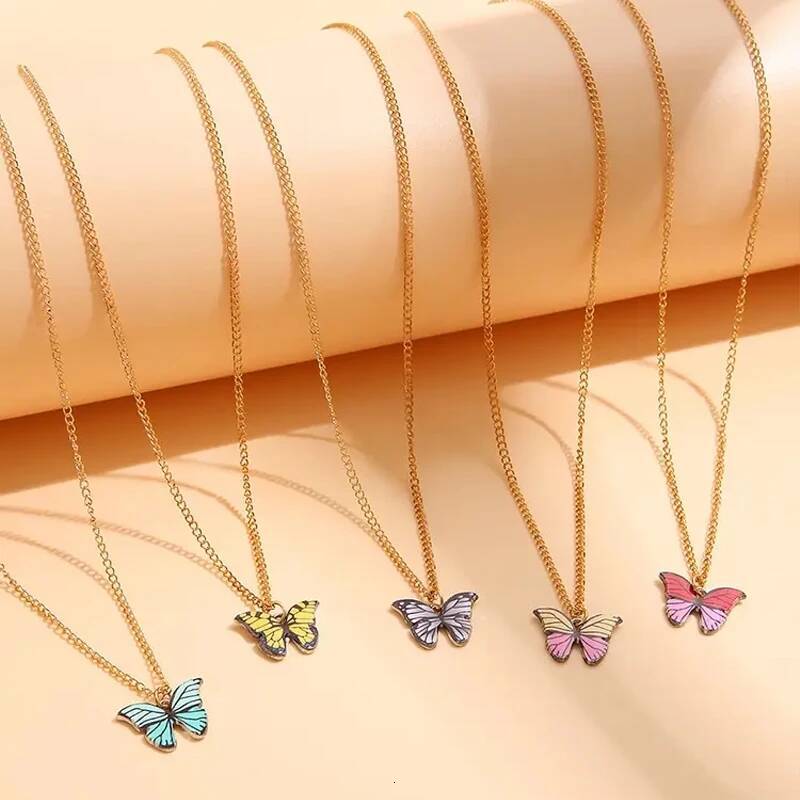 5 Pcs Fashion Boho Colorful Butterfly Necklaces Set for Women Korea Style Pendant Necklace Cute Jewelry Gift Wholesale 2024 New Jewelry for Women