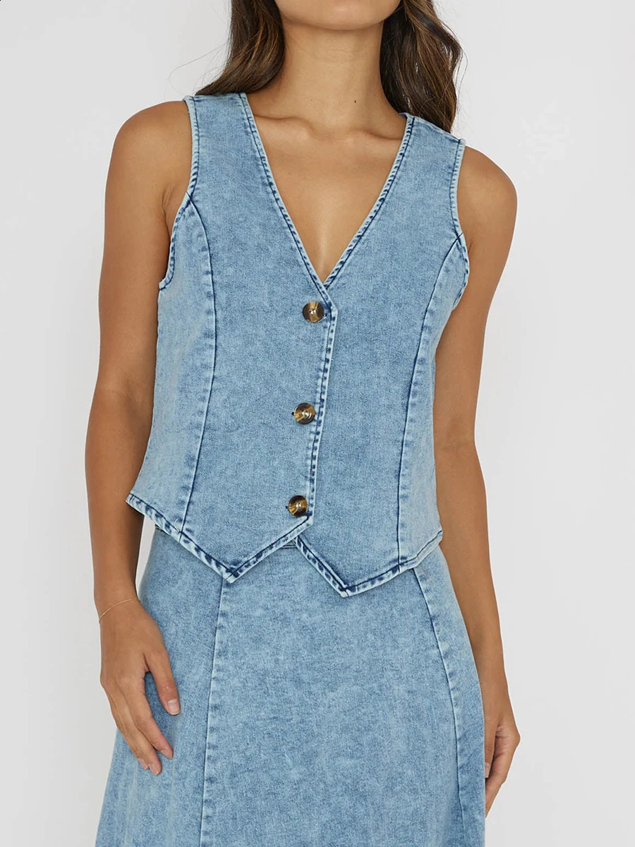 2024 Fashion Simple Style Womens Summer Casual Tank Tops Sleeveless V Neck Button Up Denim Vest 250805