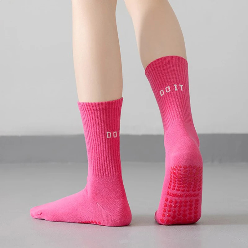 2pcs Cotton Breathable Midcalf Yoga Socks Solid Color Striped Antislip Sports Pilates Dance Fitness Training 250805