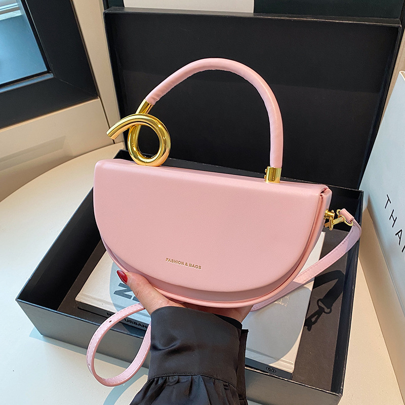 Fashion Trend Saddle Handbag High-end Texture Underarm Versatile Casual Commuting Work Crossbody Shoulder Bag for Women ddmymoon