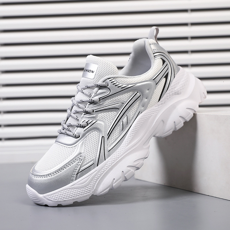 Thick soled height increasing casual shoes 2025 designer's new mesh breathable running shoes