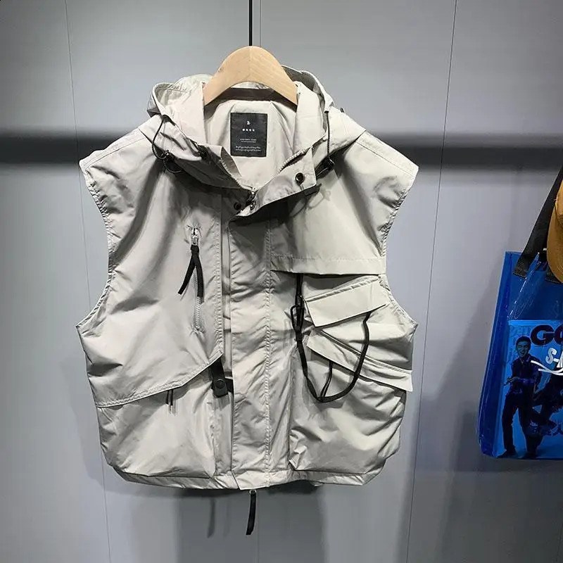 Korean Elegant Waistcoat Hooded Vest Male Female Spring Japan Oversized Workwear Trendy Sleeveless Mens Vest Chic Top 250805
