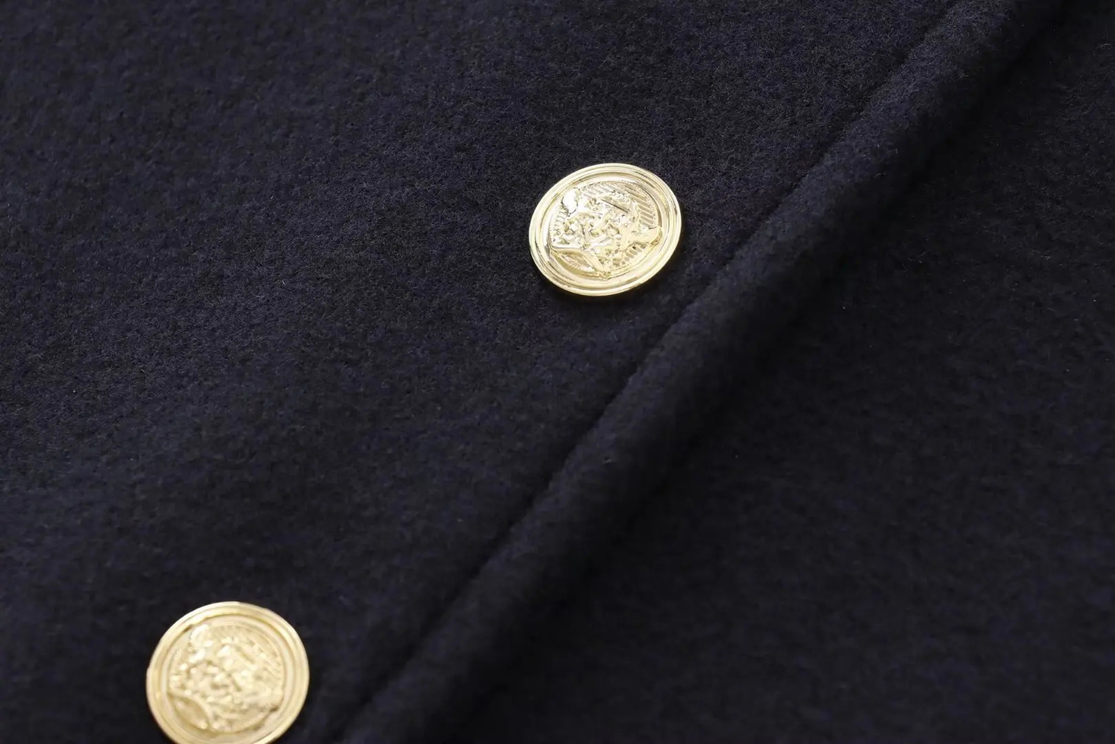 Autumn Casual And Fashionable Womens Clothing European American Style Simple Versatile Shoulder Patch Top Jacket 250809