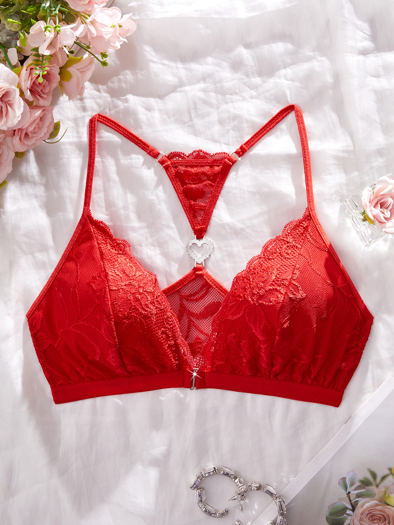 Sexy Red Lingerie Bralette Heart Charm Open Back Design Comfortable Lace Bra for Special Occasions Women s Sexy Lingerie