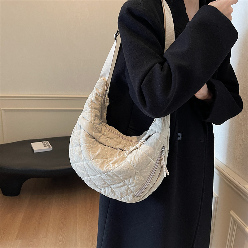 Autumn Winter Cotton Tote for Women New Trendy Fashion Single Shoulder Crossbody Canvas Quilted Commuter Dumpling Bag