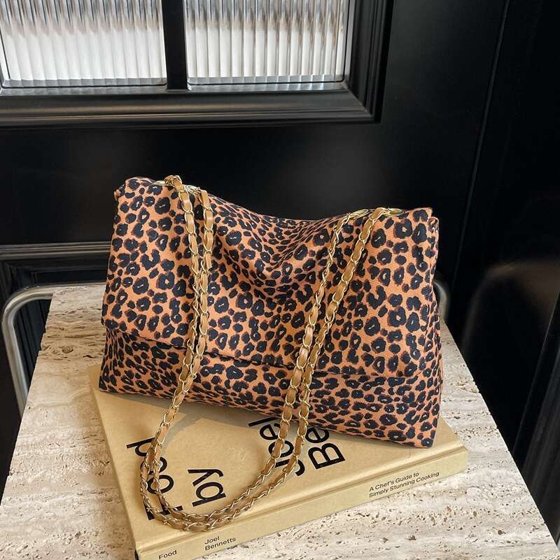 Trendy Niche Leopard Print for Women 2025 Designer New Fashionable Shoulder Underarm Bag Handbag