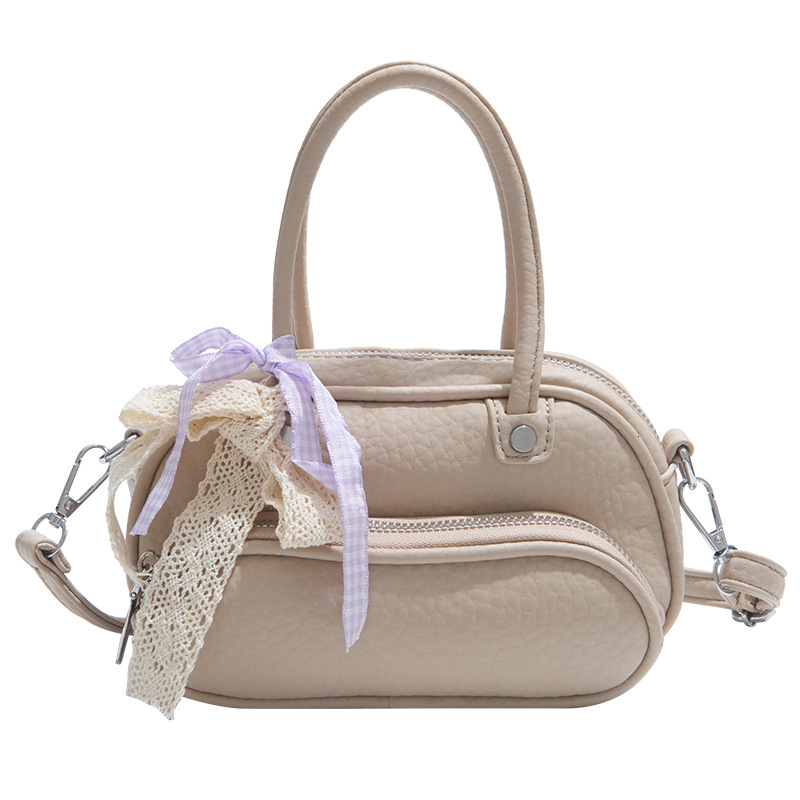 Lychee Pattern Handheld Bowling for Women 2025 New Korean Version Niche Design Versatile Commuter Shoulder Crossbody Bag ddmymoon