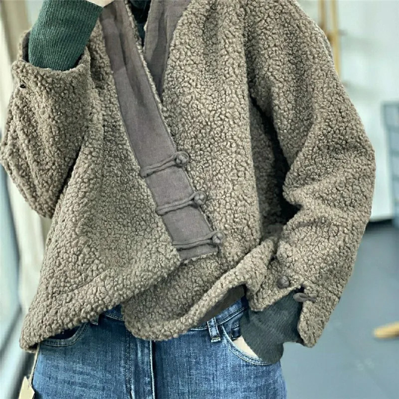 Limiguyue Literary Solid Short Jacket Women Loose Thick Lamb Wool Coat Ethnic Style Vneck Buckle Outerwears Autumn Winter 623P 250811