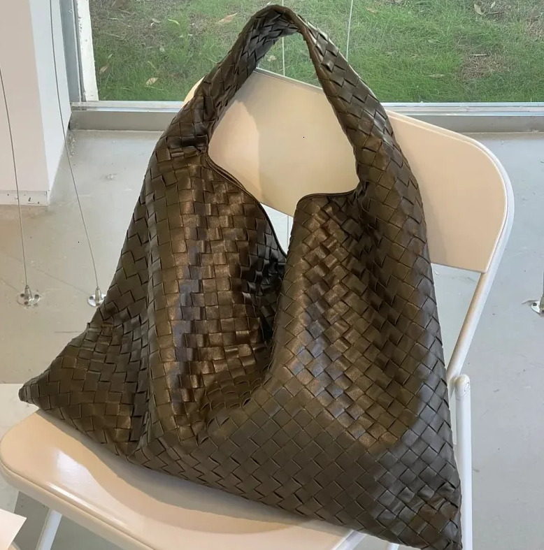 Designer Bag Olive Green Brown Suede Tote Large Hop Shoulder Bags Woven Calfskin Leather Internal Zippered Pocket Flap Closure Secured m8