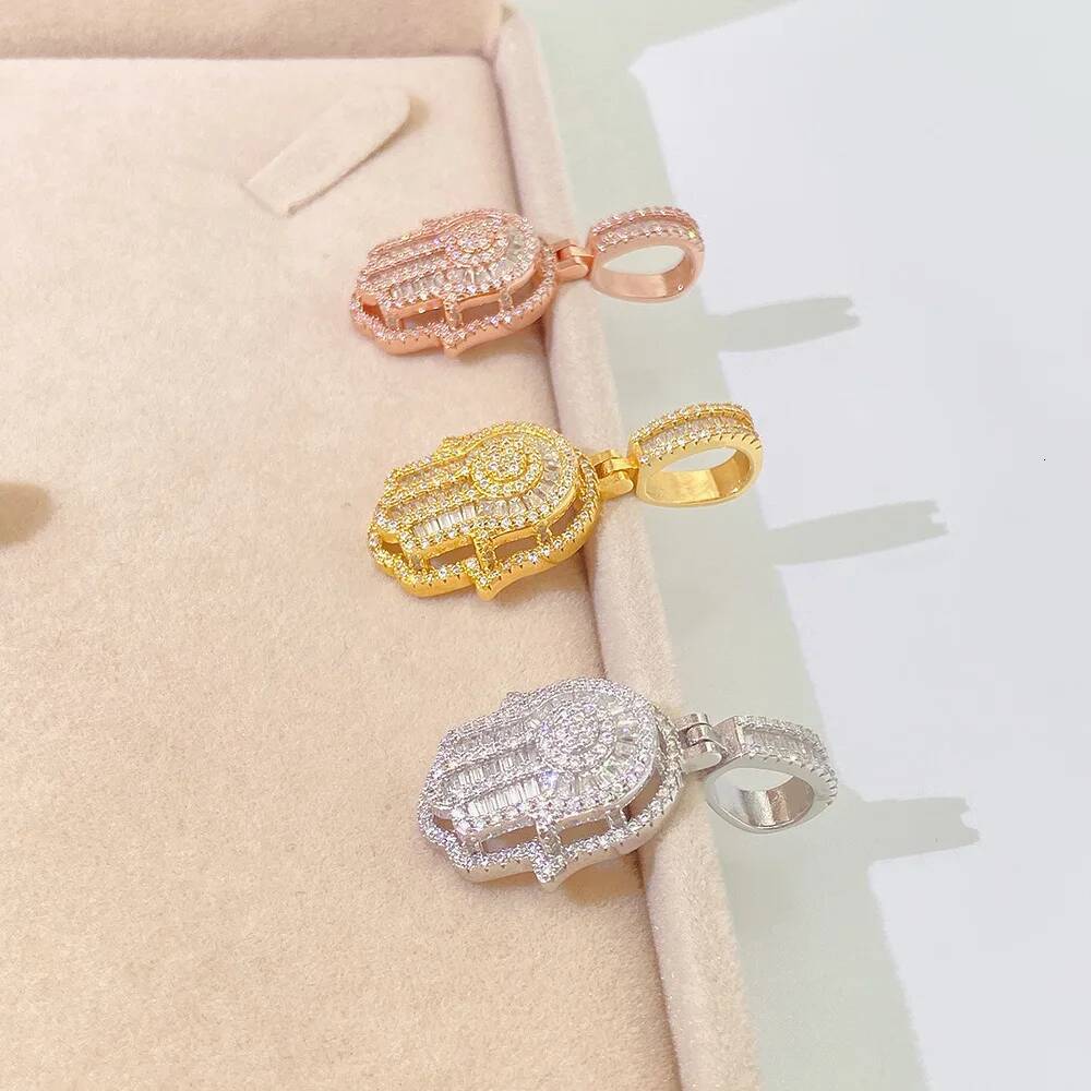 New Full Moissanite Palm Hip-Hop Pendant for Men 925 Sterling Sliver Jewelry Mens Moissanite Diamond Hand Pendant without Chain