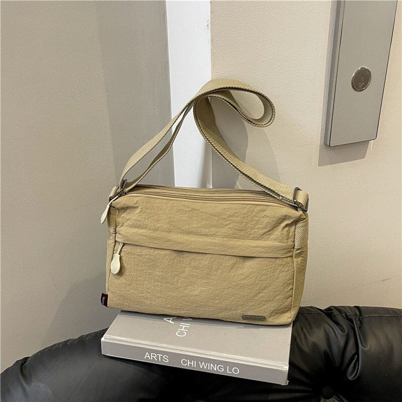 Lightweight Nylon Multi-compartment Crossbody Women 2025 New Trendy Casual Large Capacity Shoulder Bag ddmymoon