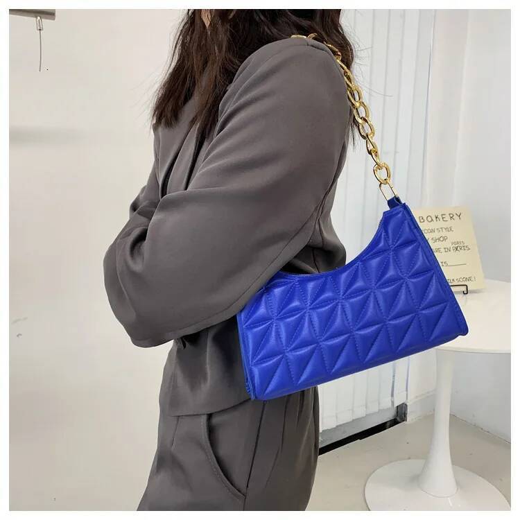 Autumn New Women's Diamond Shaped Armpit Bag Fashionable Women's Shoulder Bag Chain Handbag Texture Niche Autumn New Designer Bag Women'