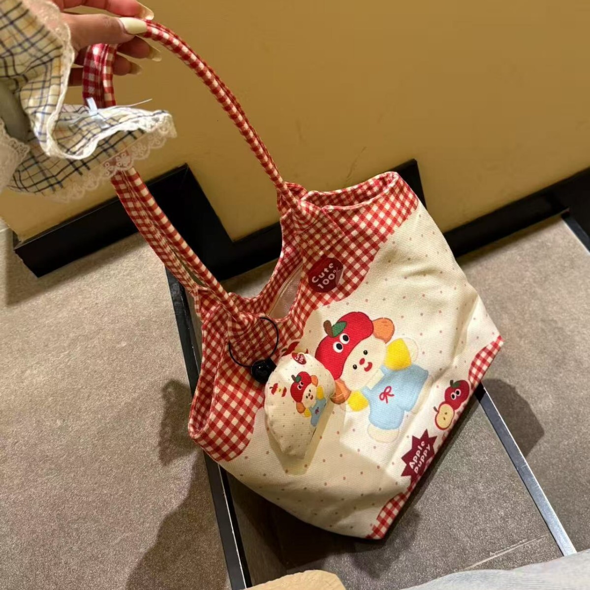 2025 Autumn New women s Cute Illustration Handbag New Cartoon Niche Capacity Handbag Commuting Student Leisure Autumn New Designer Bag Women bag s Sho