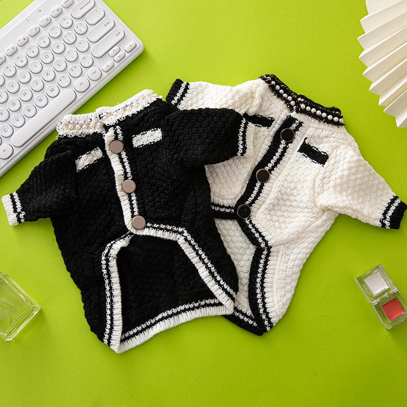 Autumn Winter Chunky Warm Pet Sweater Designer Luxury Pearl Decoration Pomeranian French Bulldog Coat Dog Clothes Puppy Clothing 250811