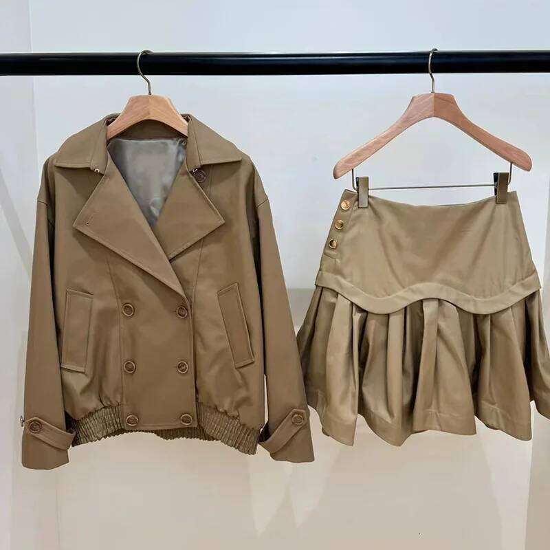 Designer Clothing 2025 Women's Notched Collar Short Windbreaker Double Breasted Loose Coat Or Side Buttons Pleated Mini Skirt Set
