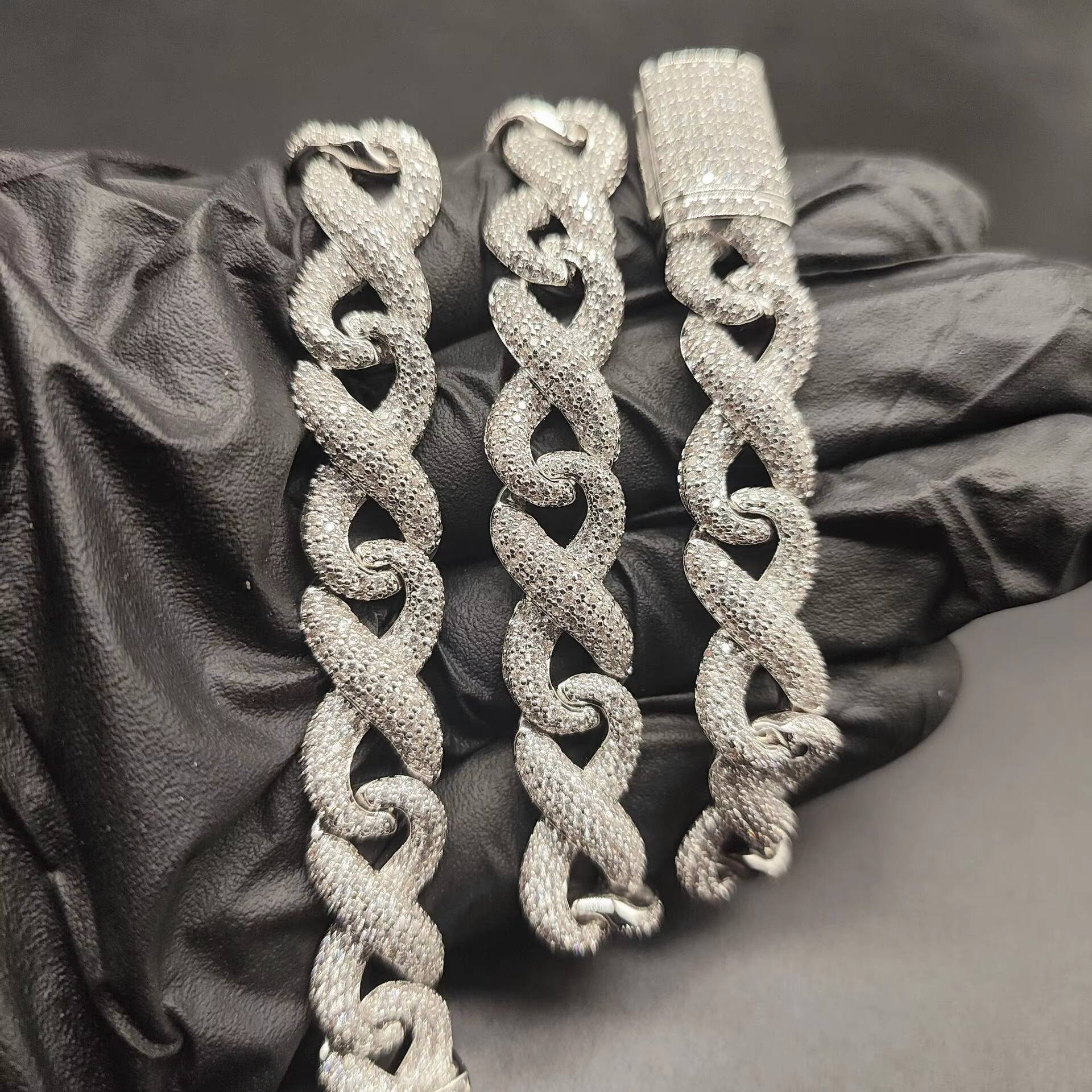 12mm Silver Inlaid Moissanite Full Diamond Cuban Chain Mens Dense Diamond 8-shaped Hip-hop Necklace