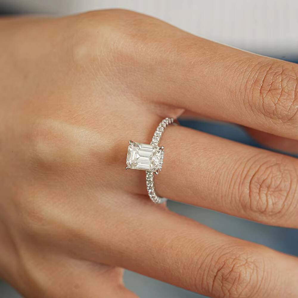 Hot Selling Fine Jewelry Trendy S925 Sterling Silver White Gold Plated 3Carat Emerald Cut Real Moissanite Wedding Ring for Women