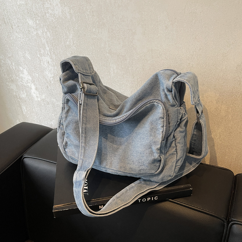 Large Capacity Denim Tote New Trendy Casual Commuting Versatile Shoulder Crossbody Bag